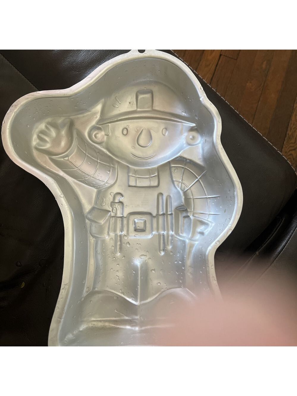 2002 Wilton Bob The Builder Aluminum Cake Pan 2105-5025 - Picture 2 of 2
